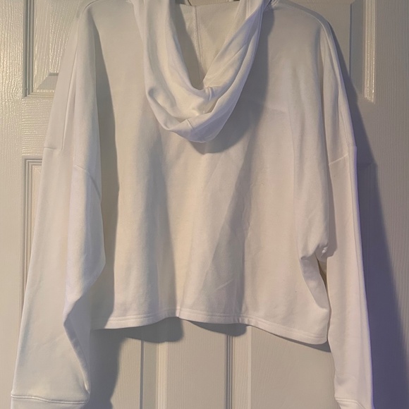 Under Armour Cropped Hoodie - Picture 2 of 3